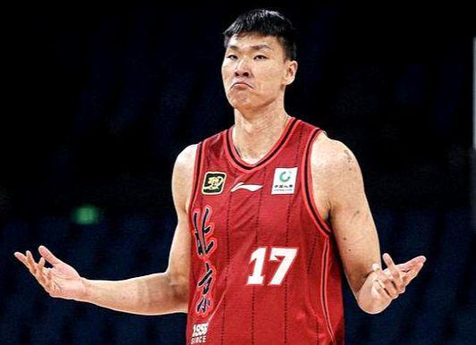 bob半岛体育官方网站-连续6场被弃用，不打球也能拿600万！球迷：你小子真滋润啊